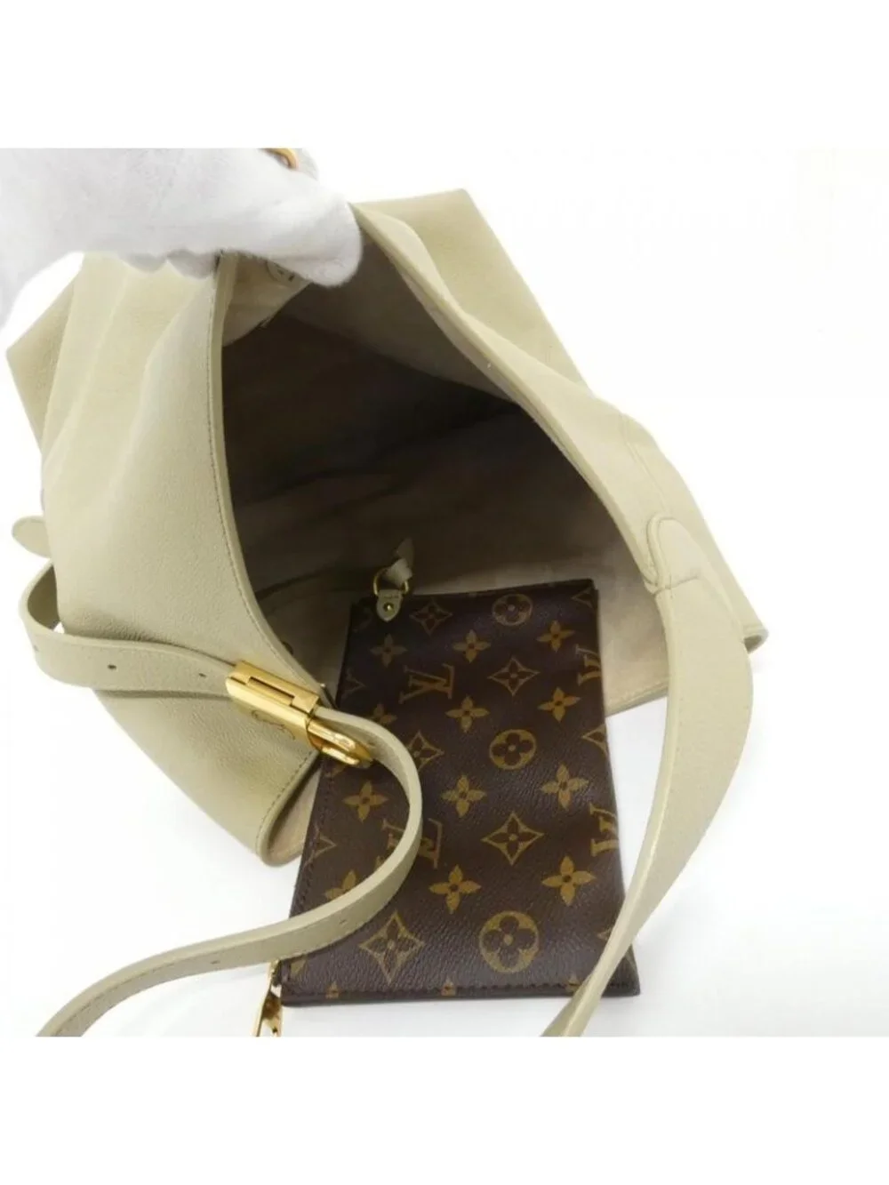 Louis Vuitton Locky Hobo Shoulder Bag - Picture 7 of 8